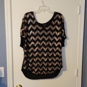 Torrid sequin chevron shirt sz. 1 black and gold